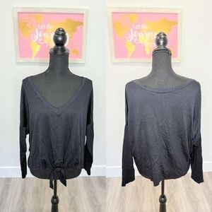 Tresics Black Long Sleeve Crop Front Tie Top (L)